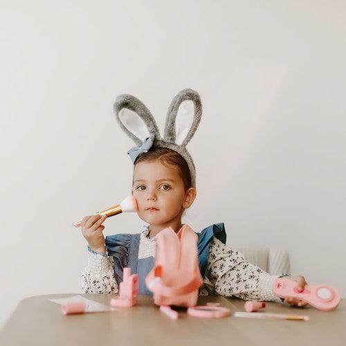 15PC Children Kids Princess Wooden Makeup Kit Pretend Play Roleplaying Set with Carry Bag - Toytexx 15PC Children Kids Princess Wooden Makeup Kit Pretend Play Roleplaying Set with Carry Bag - Toytexx